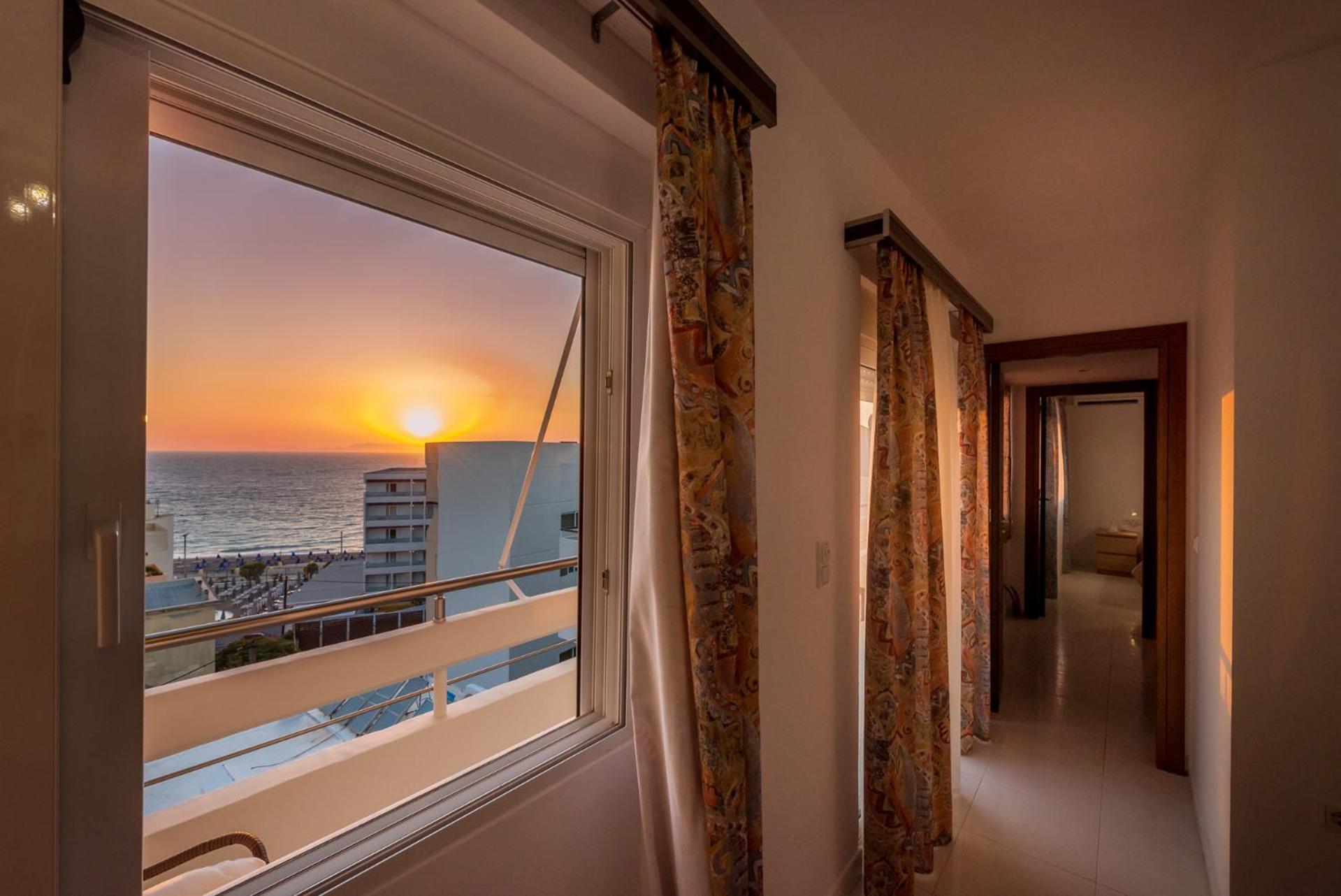 Sea And The City Rhodes City ภายนอก รูปภาพ